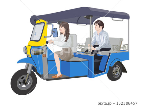 三輪自動車を運転する若い女性イラスト 132386457