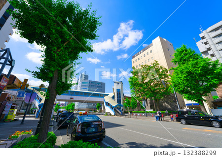 【大阪府】6月・休日に大阪港駅から海遊館まで歩いて観光 132388299