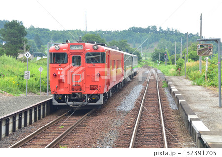 JR北海道石北本線女満別駅から緋牛内駅間の風景(2023年夏) 132391705