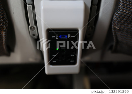 充電中 再充電 飛行機 132391899