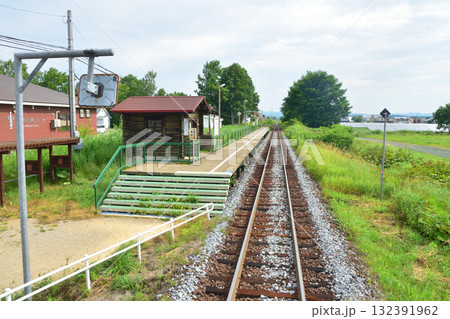 JR北海道石北本線緋牛内駅から愛し野駅間の風景(2023年夏) 132391962