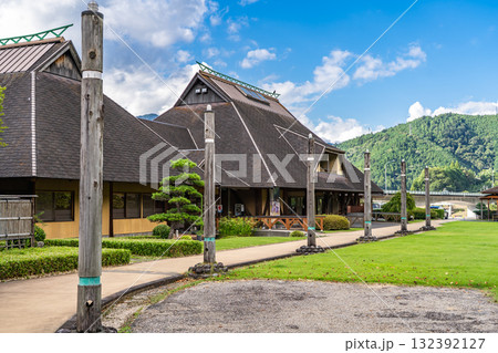 かわねの道の駅　フォーレなかかわね茶茗舘（川根茶を楽しむ体験でお茶の魅力を発見） 132392127