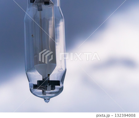 とある漁村で見た集魚灯のあるイメージ風景 とある漁村で見た集魚灯のあるイメージ風景 132394008