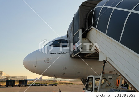 機首 空撮 航空 132395955