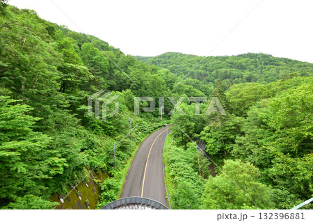 JR北海道石北本線白滝駅から上川駅間の風景(2023年夏) 132396881