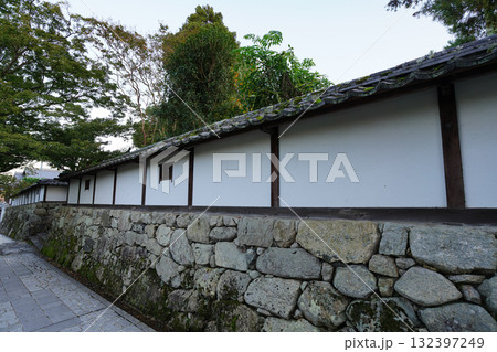 滋賀坂本市街の風景 132397249