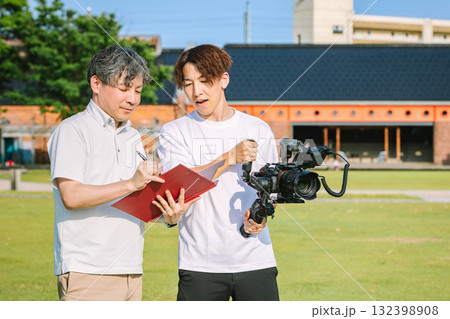 映像クリエイター ジンバルを使った動画撮影 映像クリエイター ジンバルを使った動画撮影 132398908