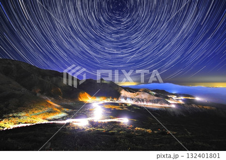 天空からの絶景！北天の星の軌跡と磐梯吾妻スカイライン 132401801