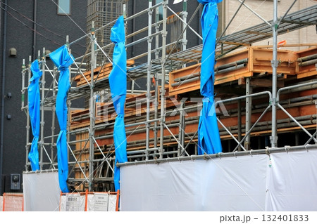 型枠建て込み(建築躯体工事) 型枠建て込み(建築躯体工事) 132401833