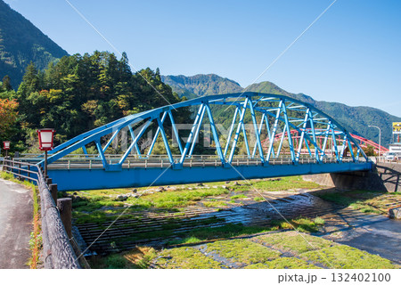 奥飛騨温泉郷 栃尾温泉「洞谷橋」 132402100