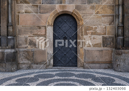 Decooration of the building in Old Prague 132403098