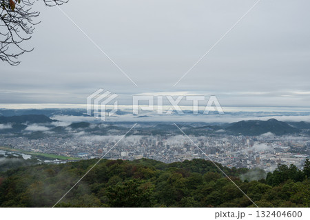 日本の広島県福山市の鞆の浦のとても美しい海の眺望 日本の広島県福山市の鞆の浦のとても美しい海の眺望 132404600