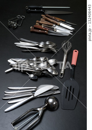 large set of knives, forks, spoons large set of knives, forks, spoons 132406443