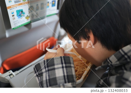 子供 子 年下 132408033