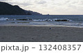 季節外れの海水浴場の風景 132408357