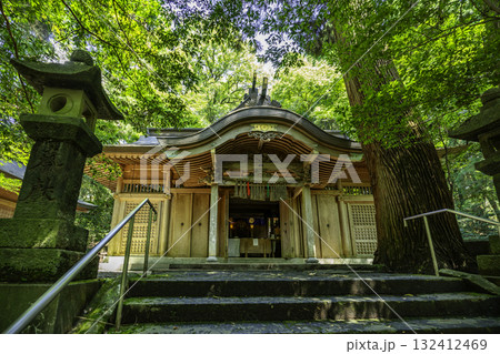 高千穂 槵觸神社 拝殿 宮崎県高千穂町 高千穂 槵觸神社 拝殿 宮崎県高千穂町 132412469