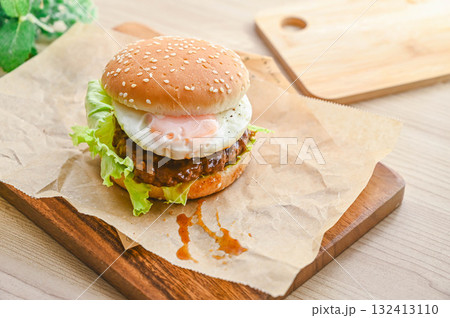 手作り月見バーガー 132413110