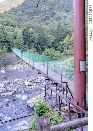 野呂川に架かる広河原橋（北岳の登山口）　南アルプスの北岳登山 132413678