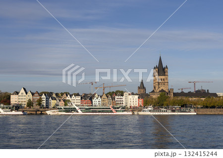 Morning View of Cologne Old City 132415244