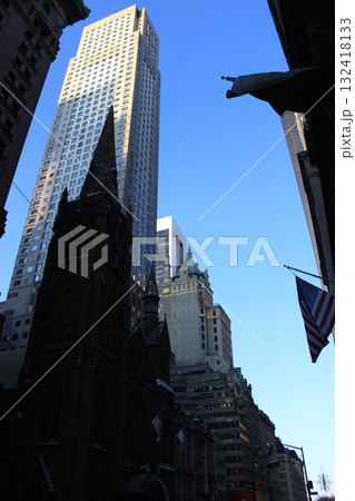 ニューヨーク冬の街並みとクリスマスイルミネーション観光風景、お土産、NintendoやTiffany 132418133