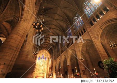 ニューヨーク冬の街並みとクリスマスイルミネーション観光風景、お土産、NintendoやTiffany 132418192