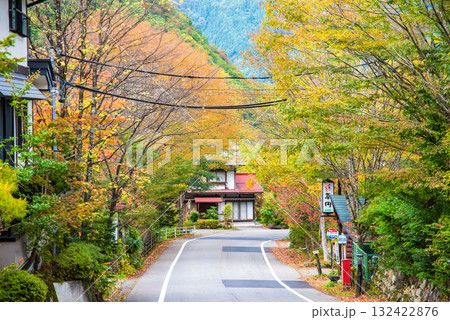 奥飛騨温泉郷《福地温泉》の秋 132422876