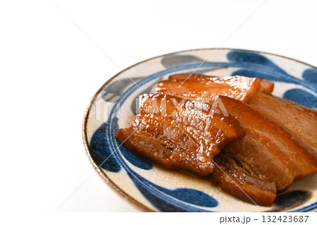 豚三枚肉の煮付け（沖縄料理） 132423687