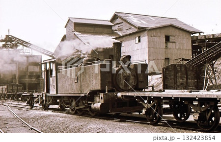 昭和43年 九州筑豊炭田 貝島炭鉱の蒸気機関車 廃止路線 記録写真 福岡県 昭和43年 九州筑豊炭田 貝島炭鉱の蒸気機関車 廃止路線 記録写真 福岡県 132423854