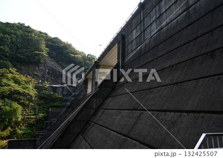 初秋の沖田ダム 132425507