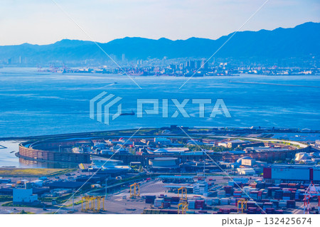 万博閉幕後の夢洲と大屋根リング 132425674