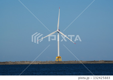 北海道 石狩の洋上風力発電 132425883