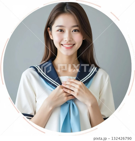 笑顔の女子高生モデル 132426790