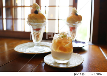 倉敷　美観地区　岡山県　桃パフェ 132428872