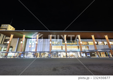 【JR東日本・しなの鉄道】夜の長野駅〜善光寺口〜（北陸新幹線・信越本線・北しなの線） 132430877