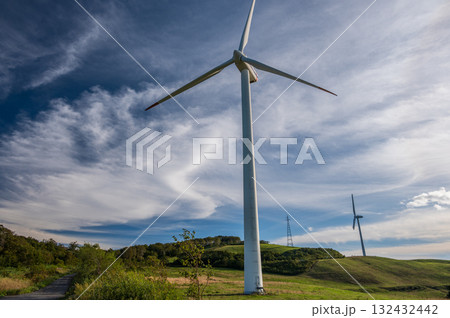 雄大な風車 上外川高原の風景 葛巻 雄大な風車 上外川高原の風景 葛巻 132432442