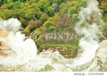 北海道 登別 地獄谷の風景 北海道 登別 地獄谷の風景 132433467