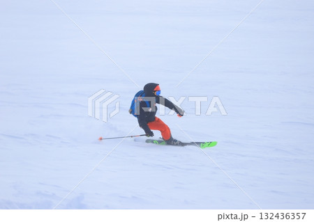 バックカントリースキー 132436357