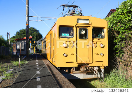 浜河内駅に停車中の車両 浜河内駅に停車中の車両 132436841