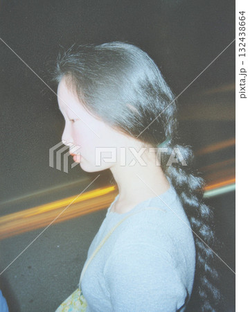 日本人女性のファッションポートレート 132438664