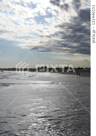 曇り空の海 曇り空の海 132440151