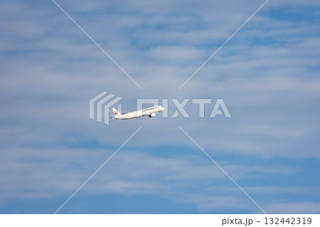 羽田空港の風景 離陸中の飛行機 東京都大田区 羽田空港の風景 離陸中の飛行機 東京都大田区 132442319