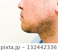 無精髭　横顔 132442336