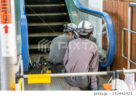 エスカレーター保守点検 132442421