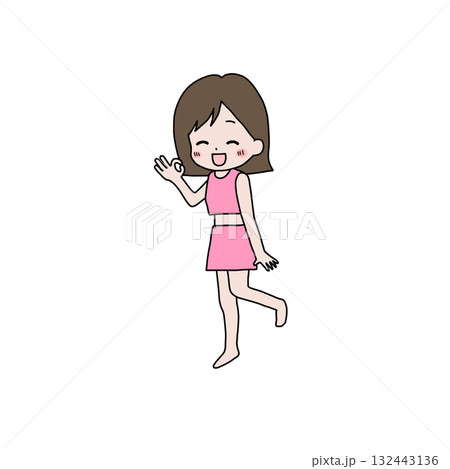 ダイエット成功した笑顔のスリムな若い女性 132443136