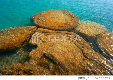 Stromatolites in Bacalar Lagoon of Mexico Stromatolites in Bacalar Lagoon of Mexico 132444361