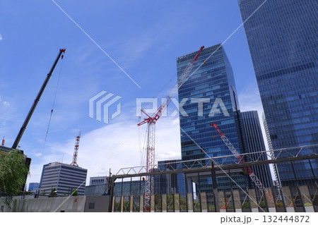 東京駅八重洲口の再開発現場 132444872