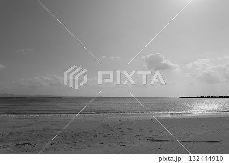 10月終わりの海 10月終わりの海 132444910