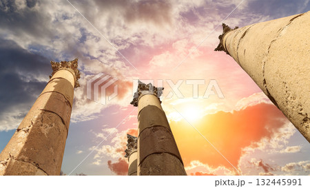 Roman Columns in the Jordanian city of Jerash (Gerasa of Antiquity), capital and largest city of Jerash Governorate, Jordan. Against the background of a beautiful sky with clouds 132445991