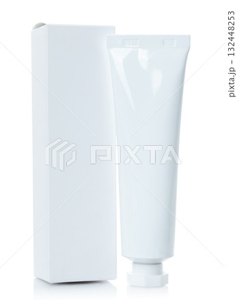 Blank white cosmetic cream tube with white box, isolated on a transparent background Blank white cosmetic cream tube with white box, isolated on a transparent background 132448253
