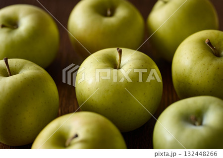 青森県産りんご（とき） 132448266